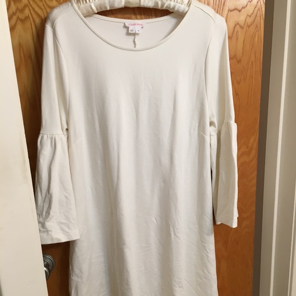 Ingrid & Isabel Maternity Dress - Picture 2 of 4